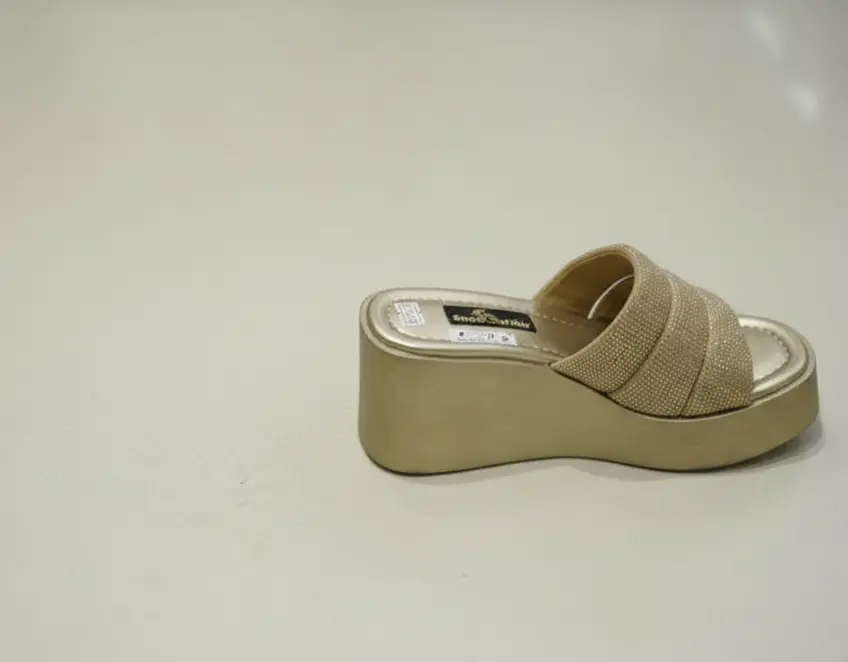 Trendy Gold Platform Slip-On Sandal for Women