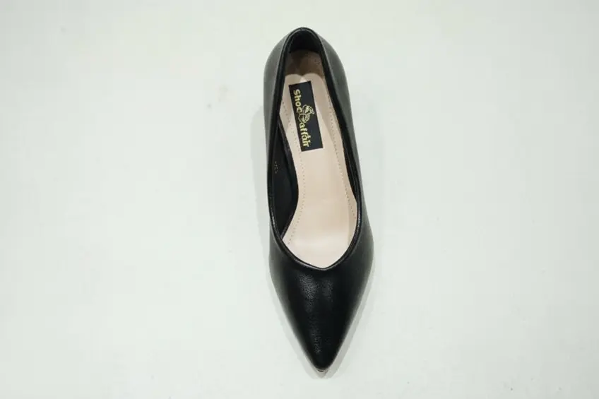 Classic Black Kitten Heel Pumps