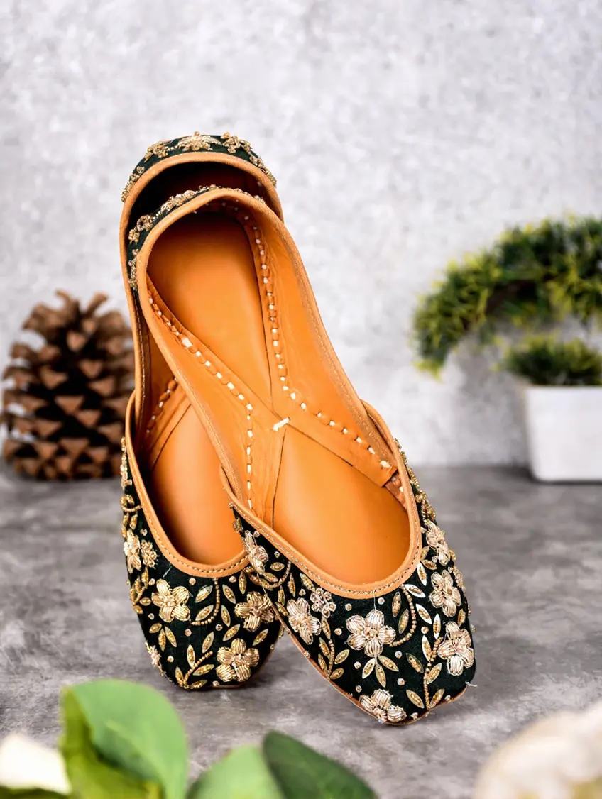 Traditional Green Jutti