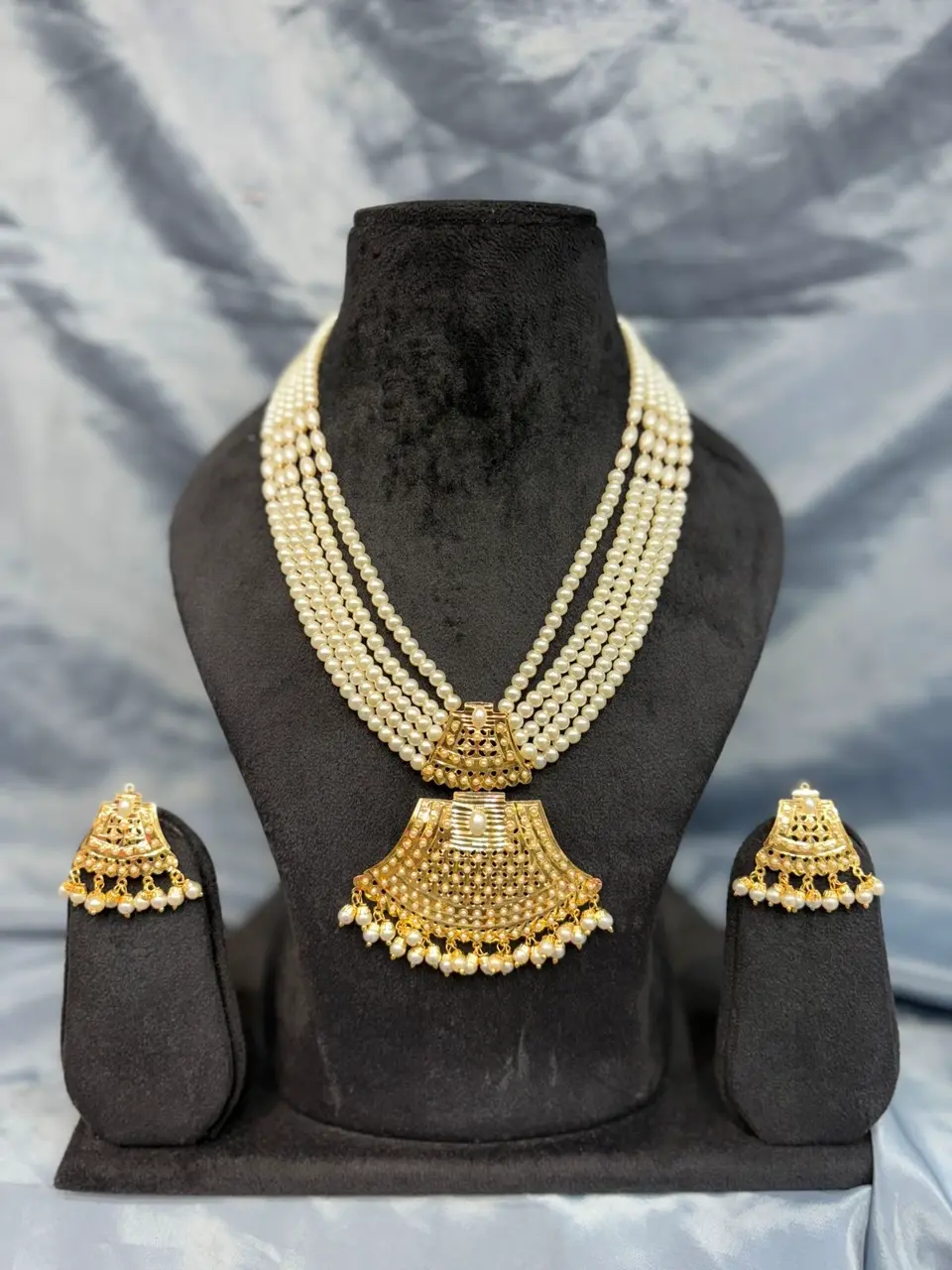 Jadau jewellery
